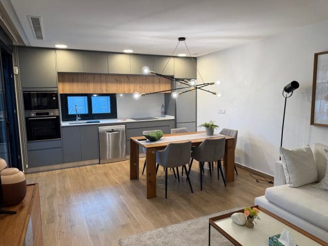 4 bedroom Villa for sale in Rojales with pool - € 549,500 (Ref: 9537187)