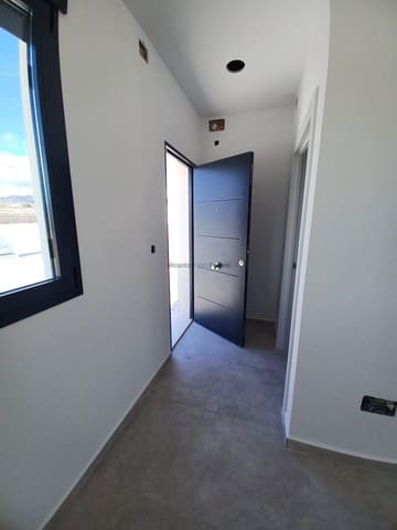 3 slaapkamer Villa te koop in Pinoso met zwembad - € 329.000 (Ref: 9542985)