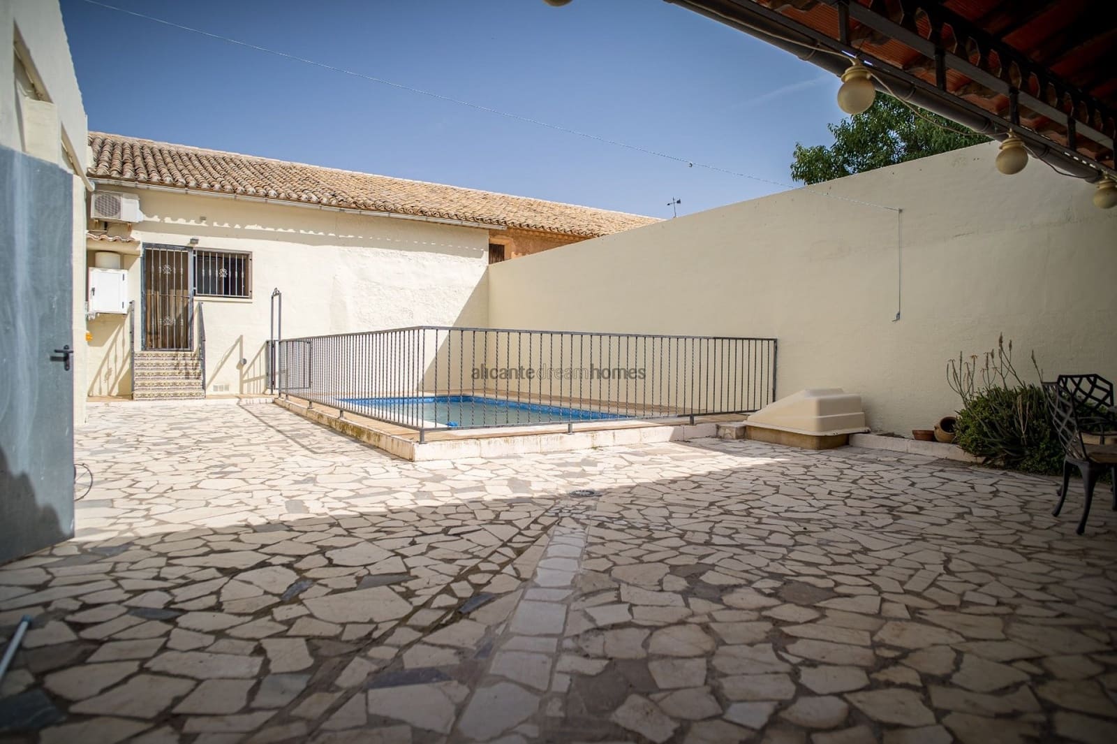5 chambre Finca/Maison de Campagne à vendre à Pinoso avec piscine garage - 349 950 € (Ref: 9542986)