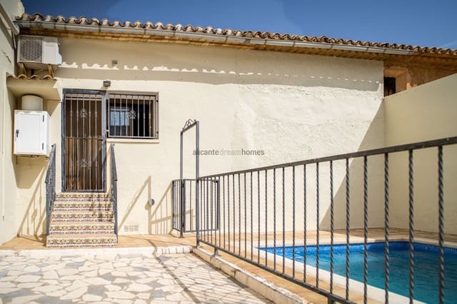 5 sovrum Finca/Hus på landet till salu i Pinoso med pool garage - 349 950 € (Ref: 9542986)