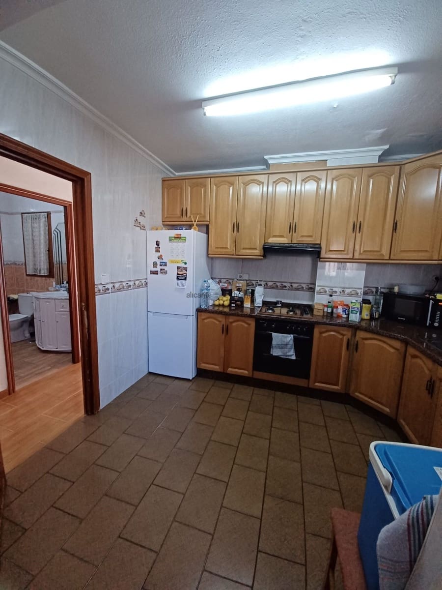 3 quarto Apartamento para venda em Pinoso - 79 995 € (Ref: 9547514)