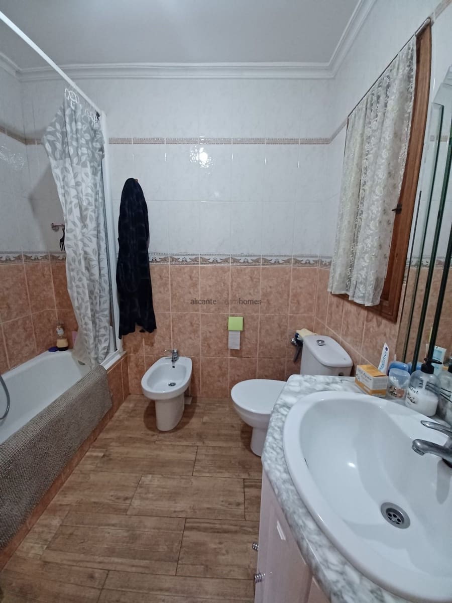 3 quarto Apartamento para venda em Pinoso - 79 995 € (Ref: 9547514)