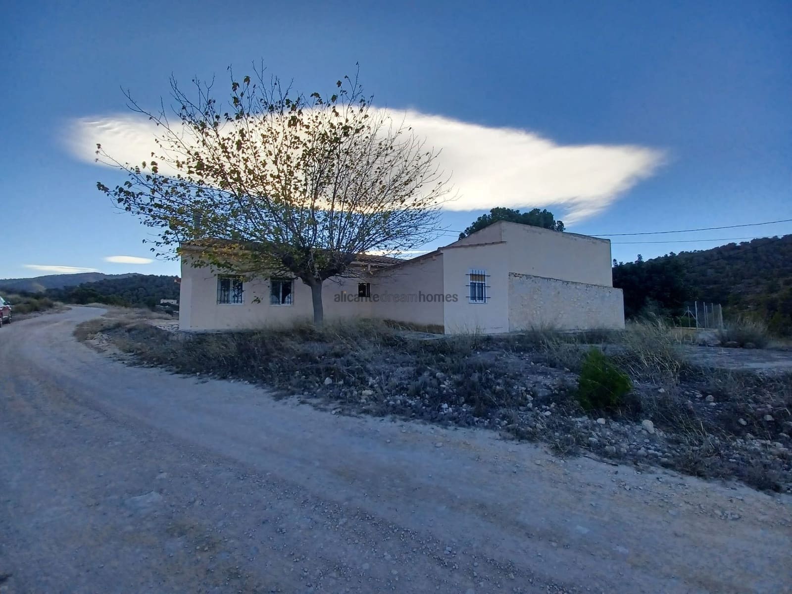 3 bedroom Finca/Country House for sale in La Zarza with garage - € 139,995 (Ref: 9547516)