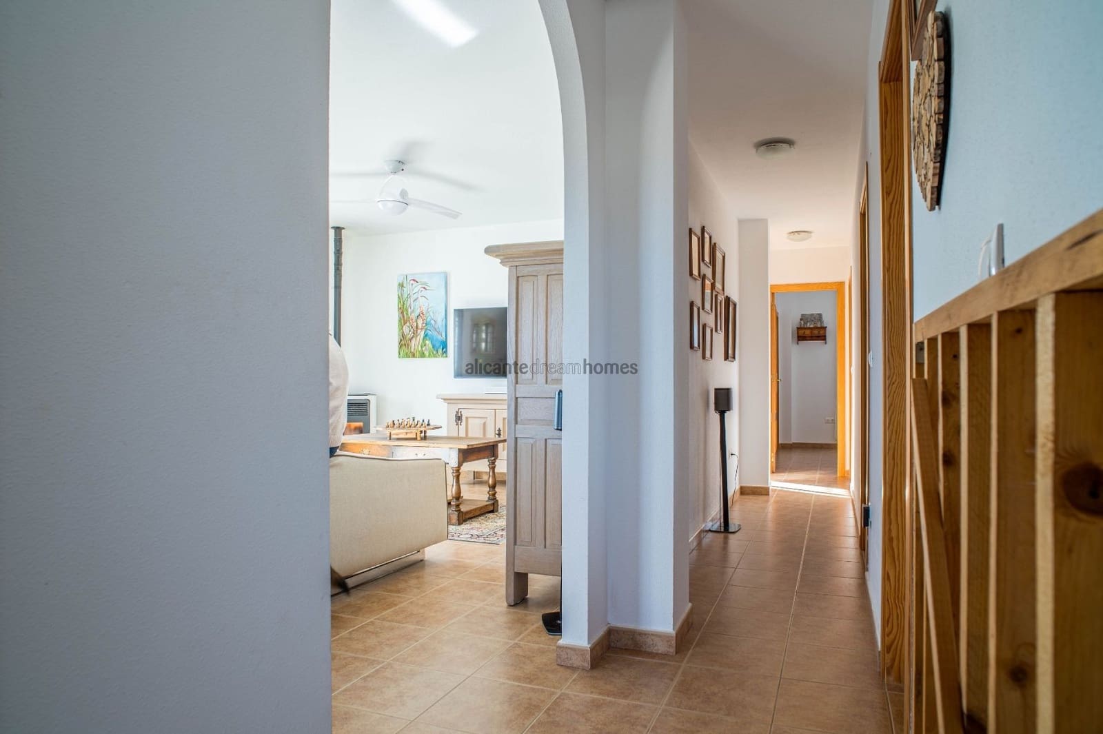 3 bedroom Villa for sale in Rodriguillo with pool - € 395,000 (Ref: 9547517)