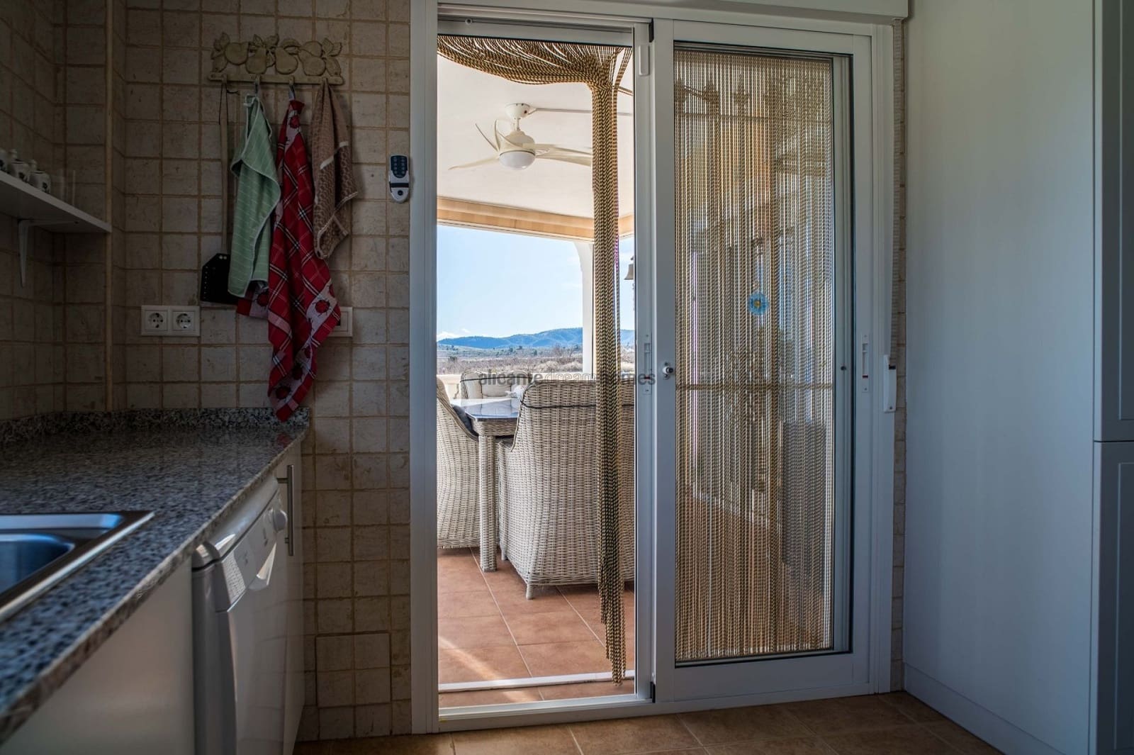 3 bedroom Villa for sale in Rodriguillo with pool - € 395,000 (Ref: 9547517)