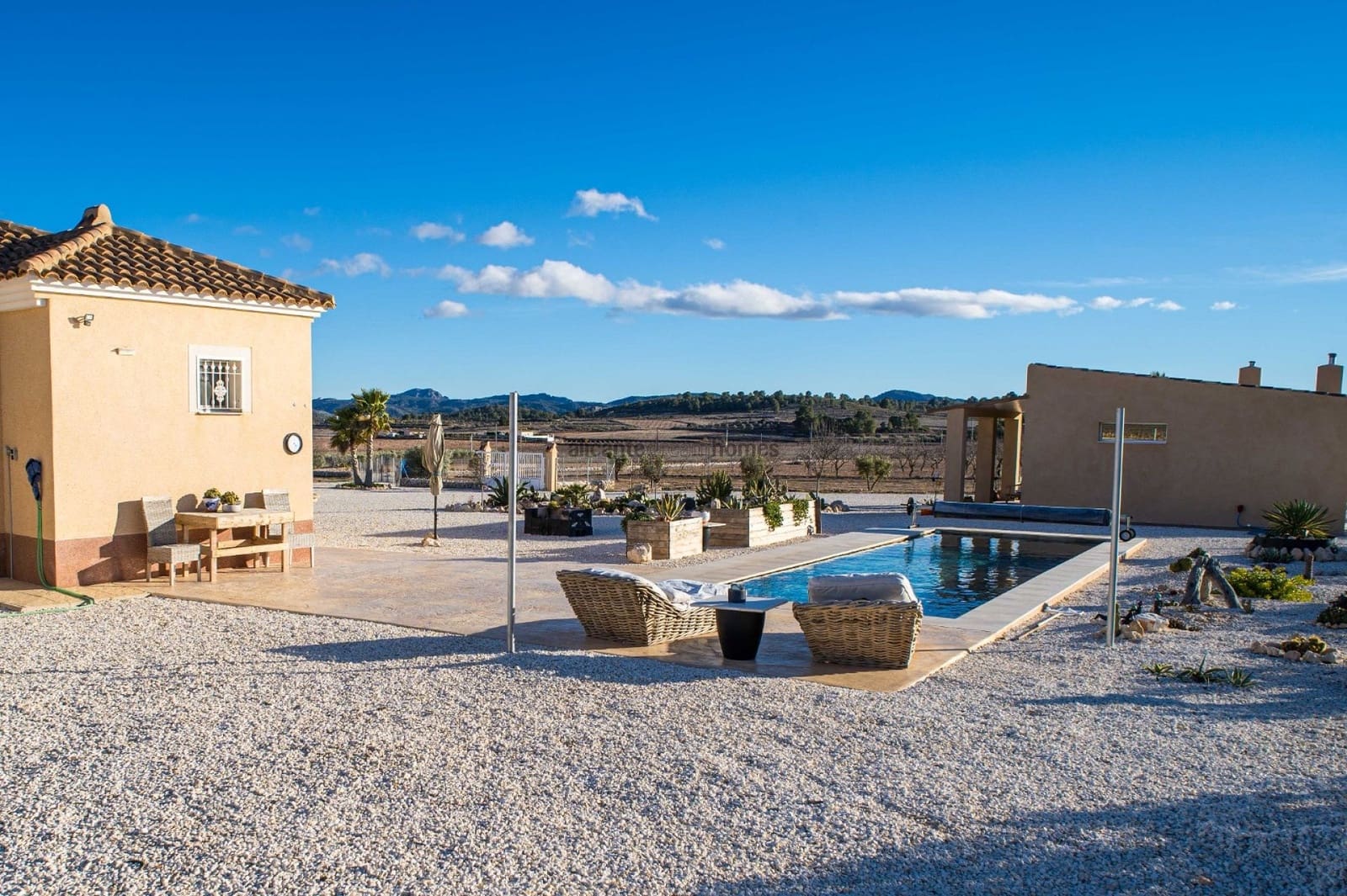 3 bedroom Villa for sale in Rodriguillo with pool - € 395,000 (Ref: 9547517)