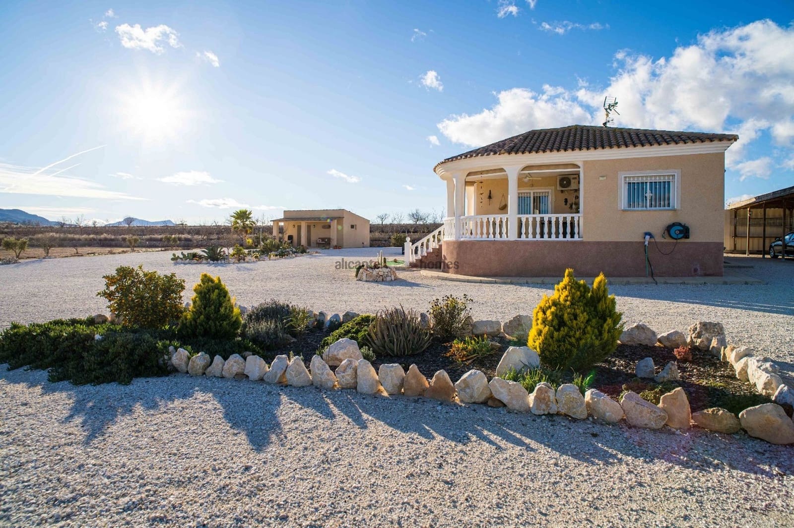 3 bedroom Villa for sale in Rodriguillo with pool - € 395,000 (Ref: 9547517)