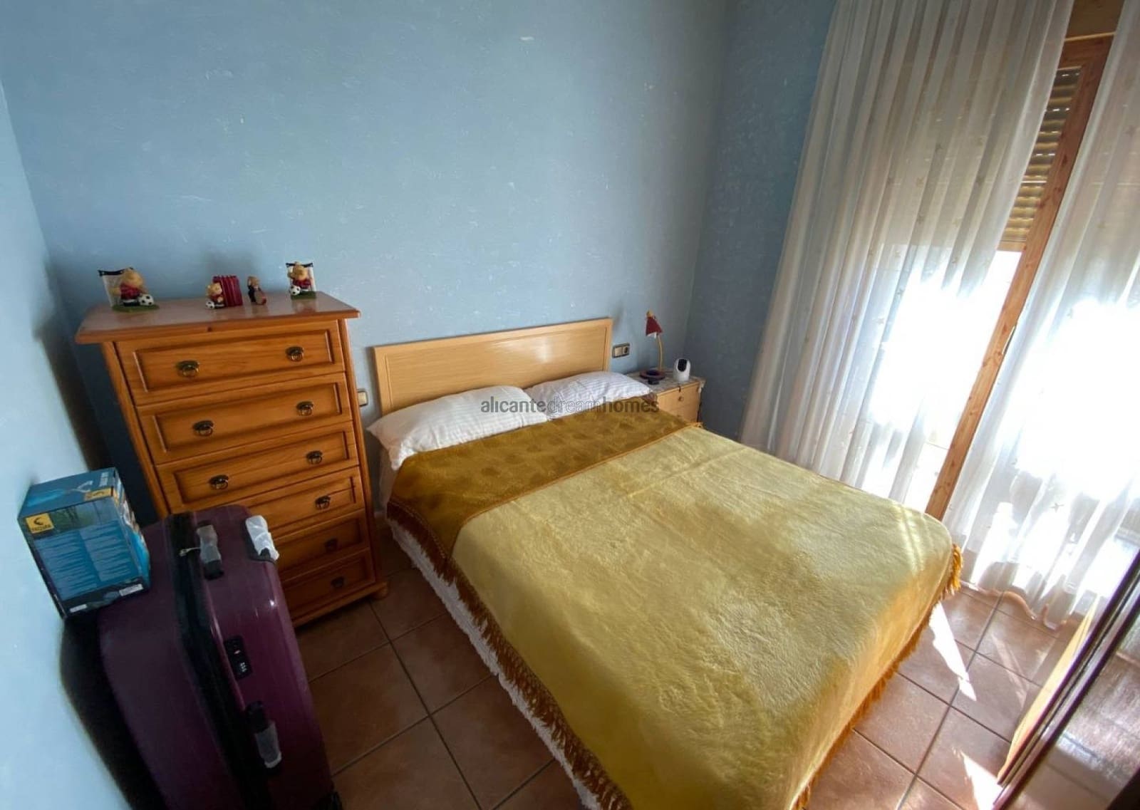 5 soveværelse Byhus til salg i Sax med garage - € 175.000 (Ref: 9554528)