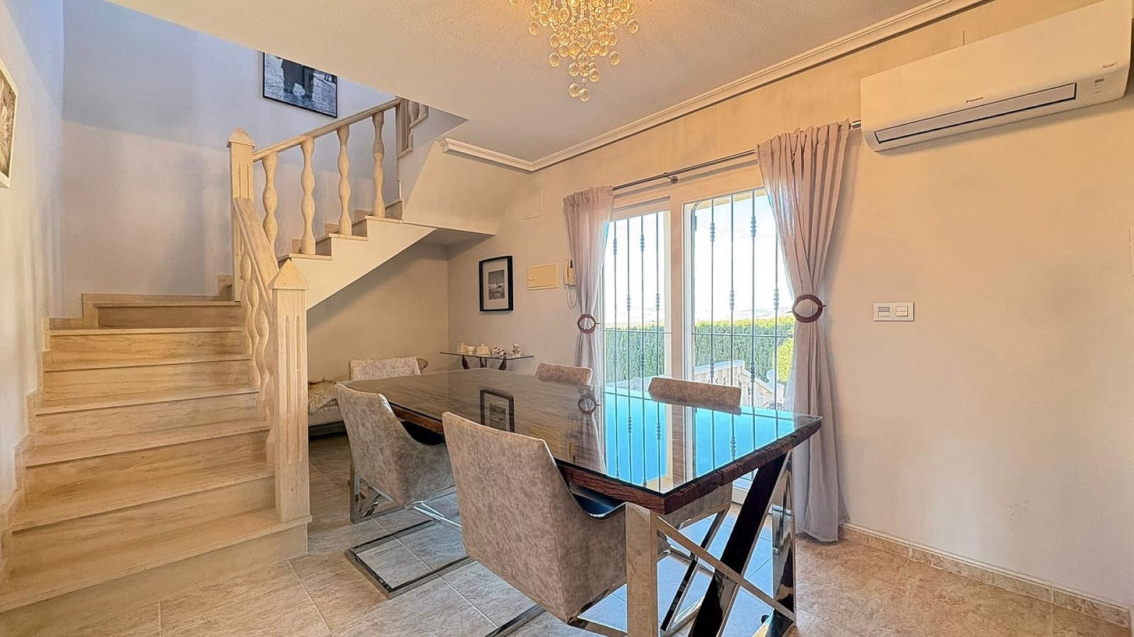 4 sypialnia Willa na sprzedaż w La Zarza z basenem garażem - 499 000 € (Ref: 9554532)