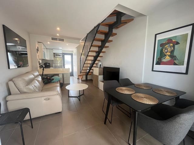 2 soverom Hus til salgs i Torre de la Horadada, Pilar de la Horadada med svømmebasseng - € 229 000 (Ref: 9557609)