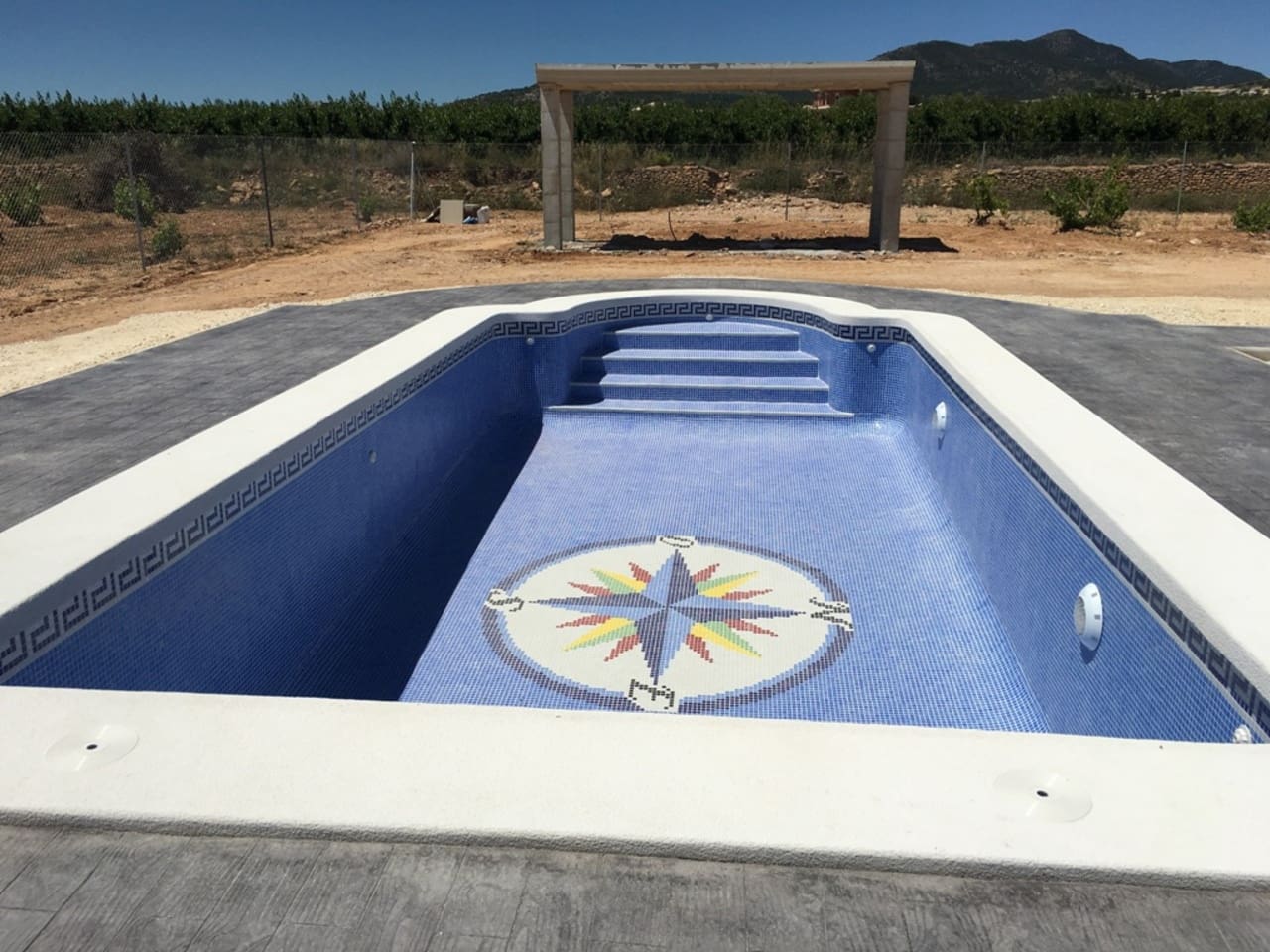 3 Zimmer Villa zu verkaufen in Pinoso mit Pool - 332.000 € (Ref: 9564273)