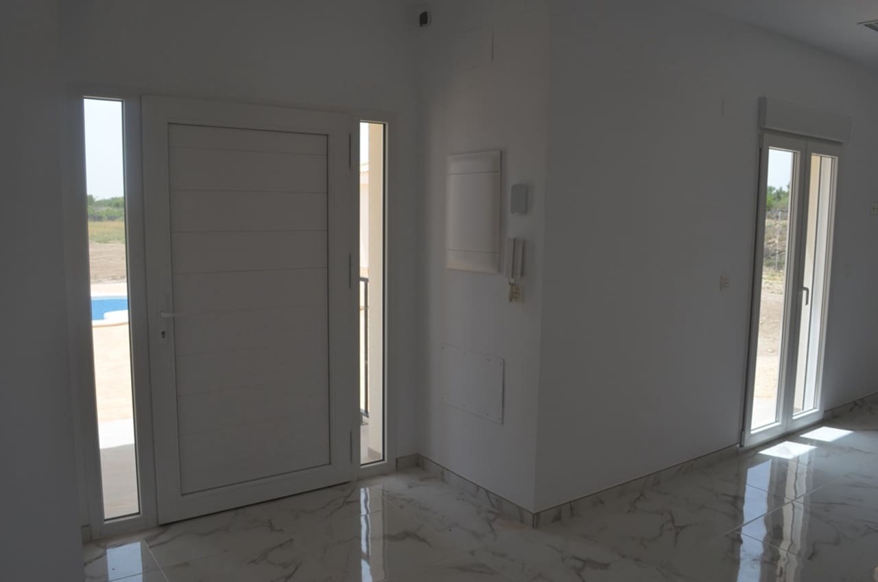 5 soveværelse Villa til salg i Pinoso med swimmingpool - € 505.000 (Ref: 9564279)