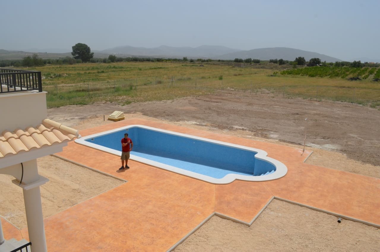 5 soveværelse Villa til salg i Pinoso med swimmingpool - € 505.000 (Ref: 9564279)