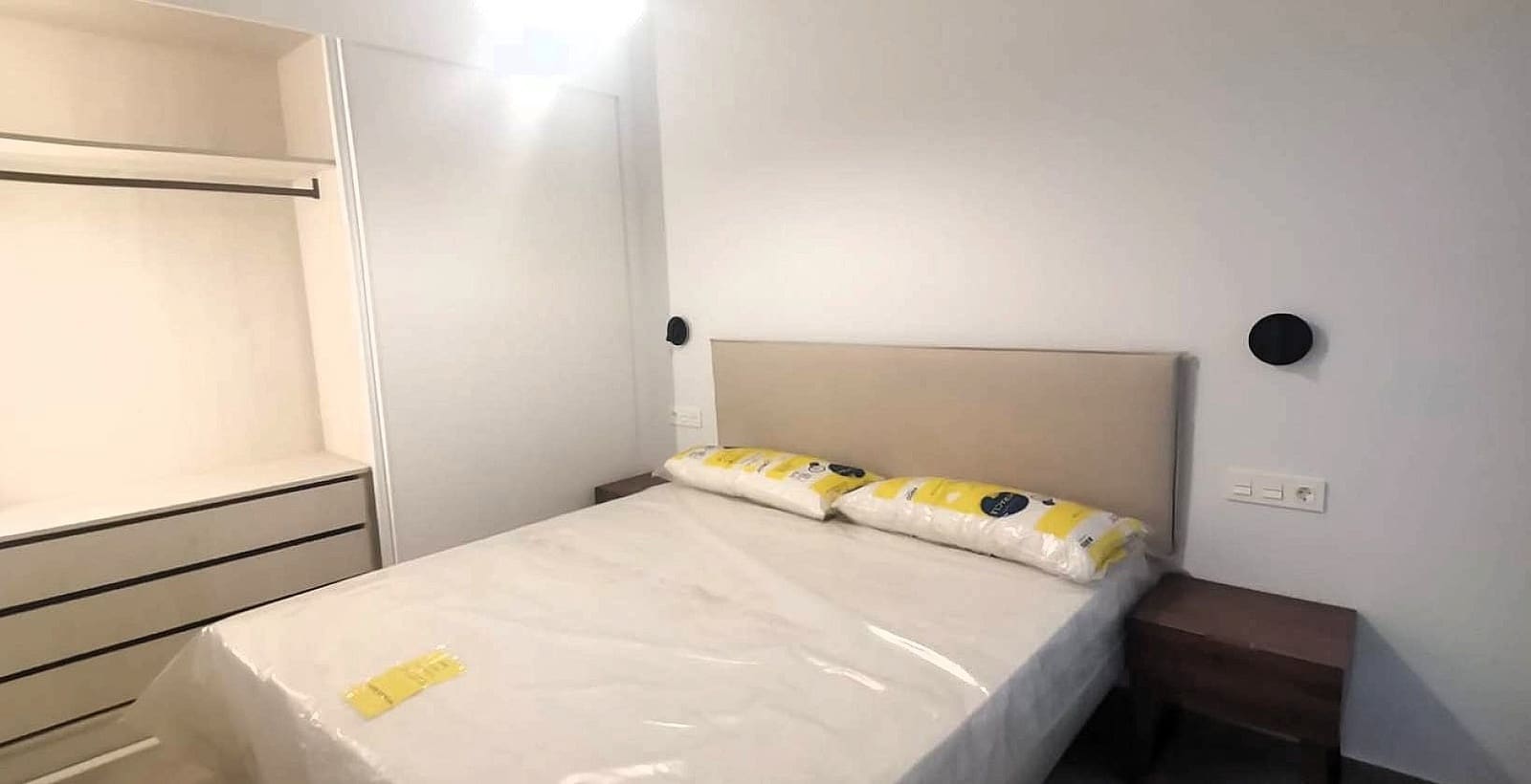 2 makuuhuone Huoneisto myytävänä paikassa Torrevieja mukana uima-altaan - 249 000 € (Ref: 9567973)