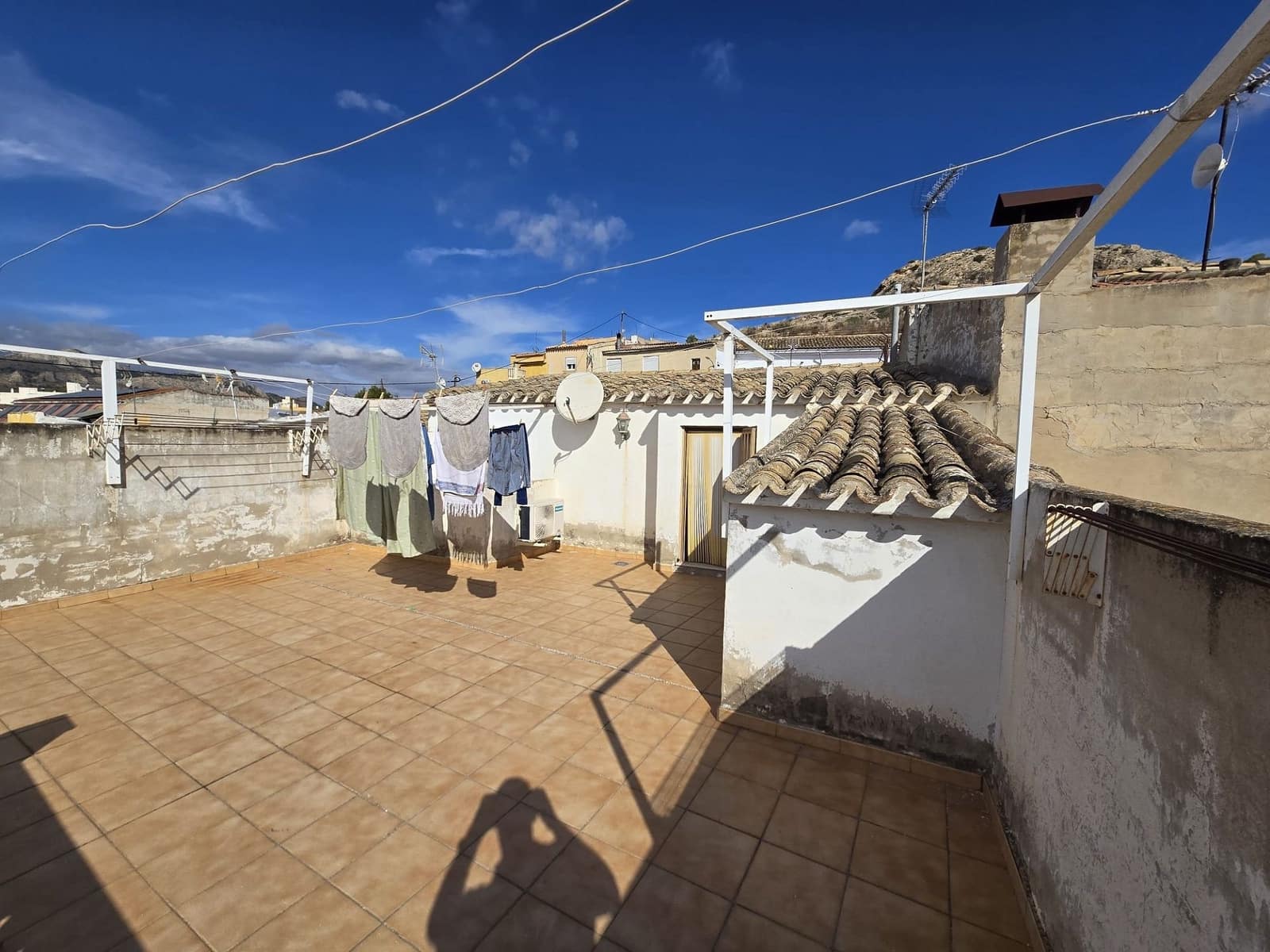 5 soveværelse Byhus til salg i Sax med garage - € 175.000 (Ref: 9570461)