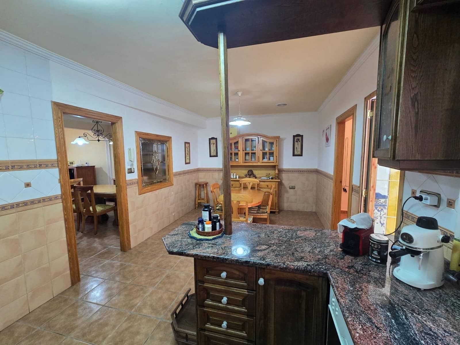 5 soveværelse Byhus til salg i Sax med garage - € 175.000 (Ref: 9570461)