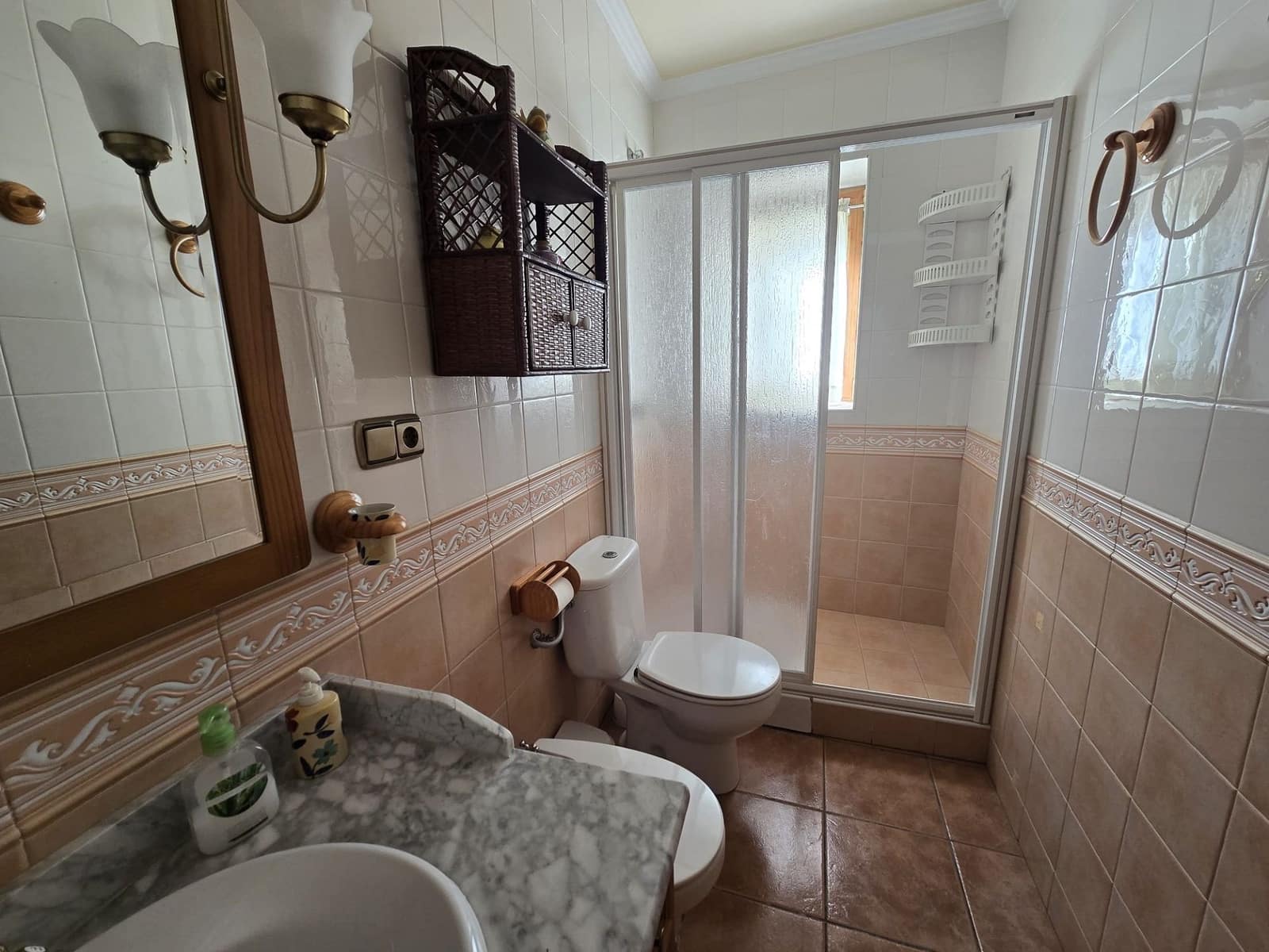 5 soveværelse Byhus til salg i Sax med garage - € 175.000 (Ref: 9570461)