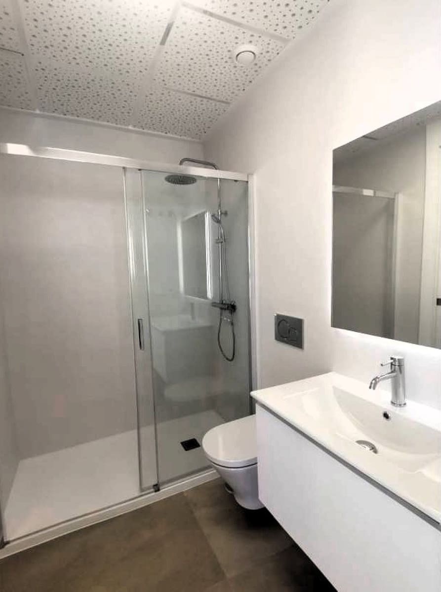 1 bedroom Apartment for sale in Torrevieja with pool - € 425,000 (Ref: 9570560)