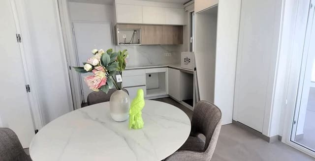 1 bedroom Apartment for sale in Torrevieja with pool - € 425,000 (Ref: 9570560)