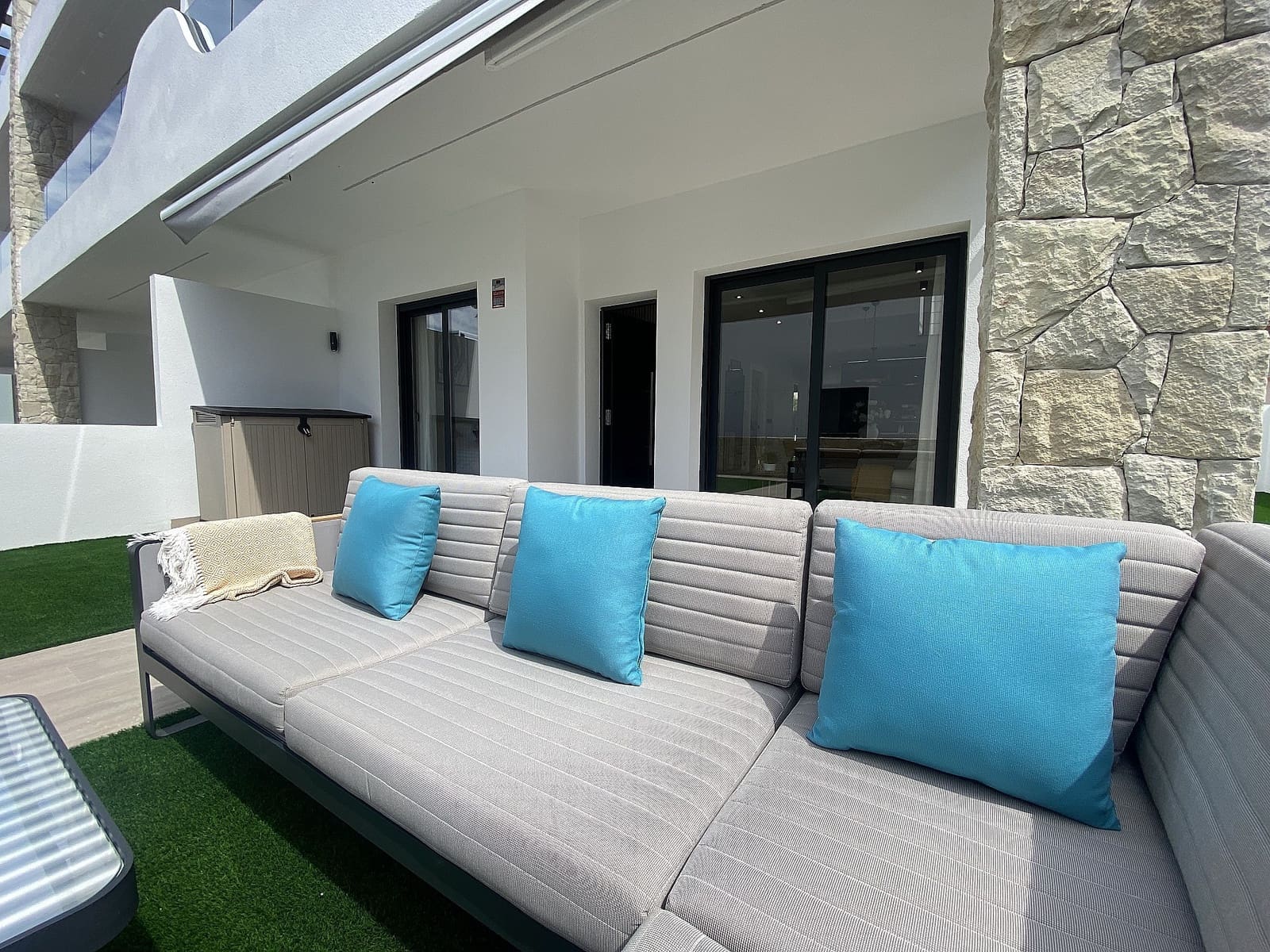 3 sypialnia Bungalow na sprzedaż w Orihuela Costa z basenem - 440 000 € (Ref: 9573900)