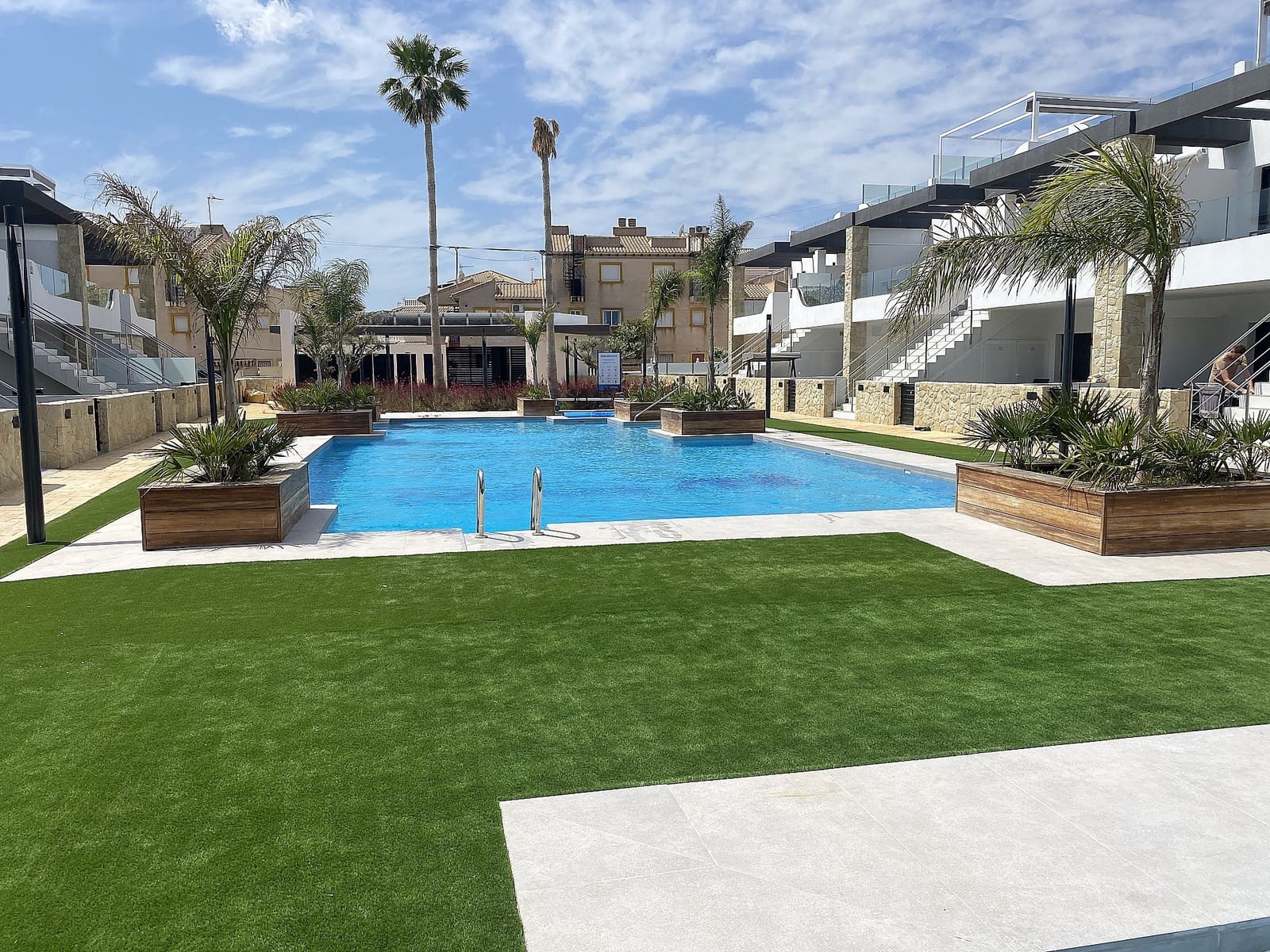 3 sypialnia Bungalow na sprzedaż w Orihuela Costa z basenem - 440 000 € (Ref: 9573900)