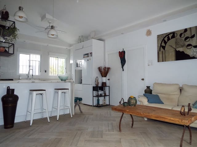 3 bedroom Villa for sale in Caudete with pool garage - € 257,000 (Ref: 9575549)