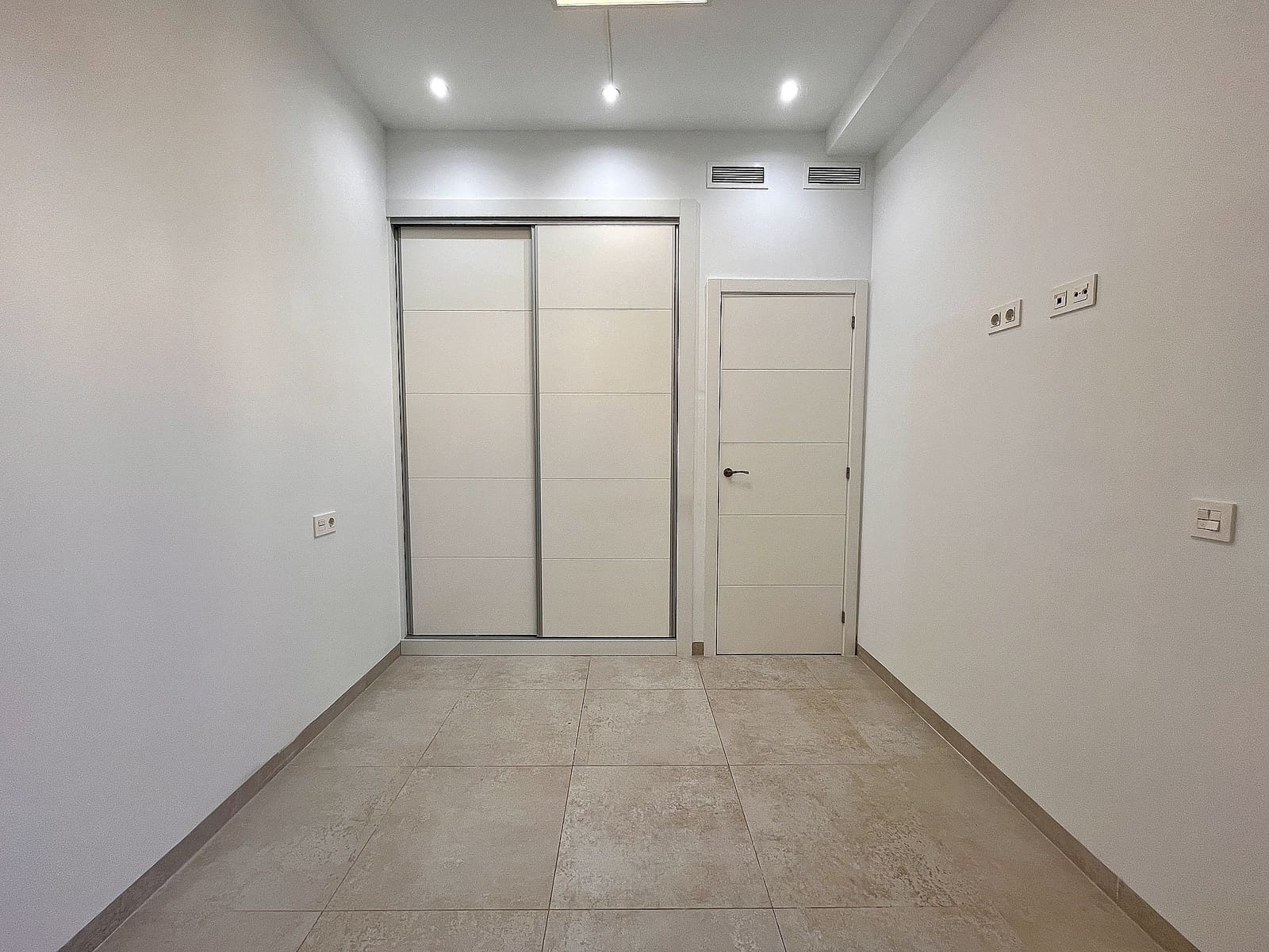 3 sovrum Hus till salu i Villamartin med pool - 350 000 € (Ref: 9578417)