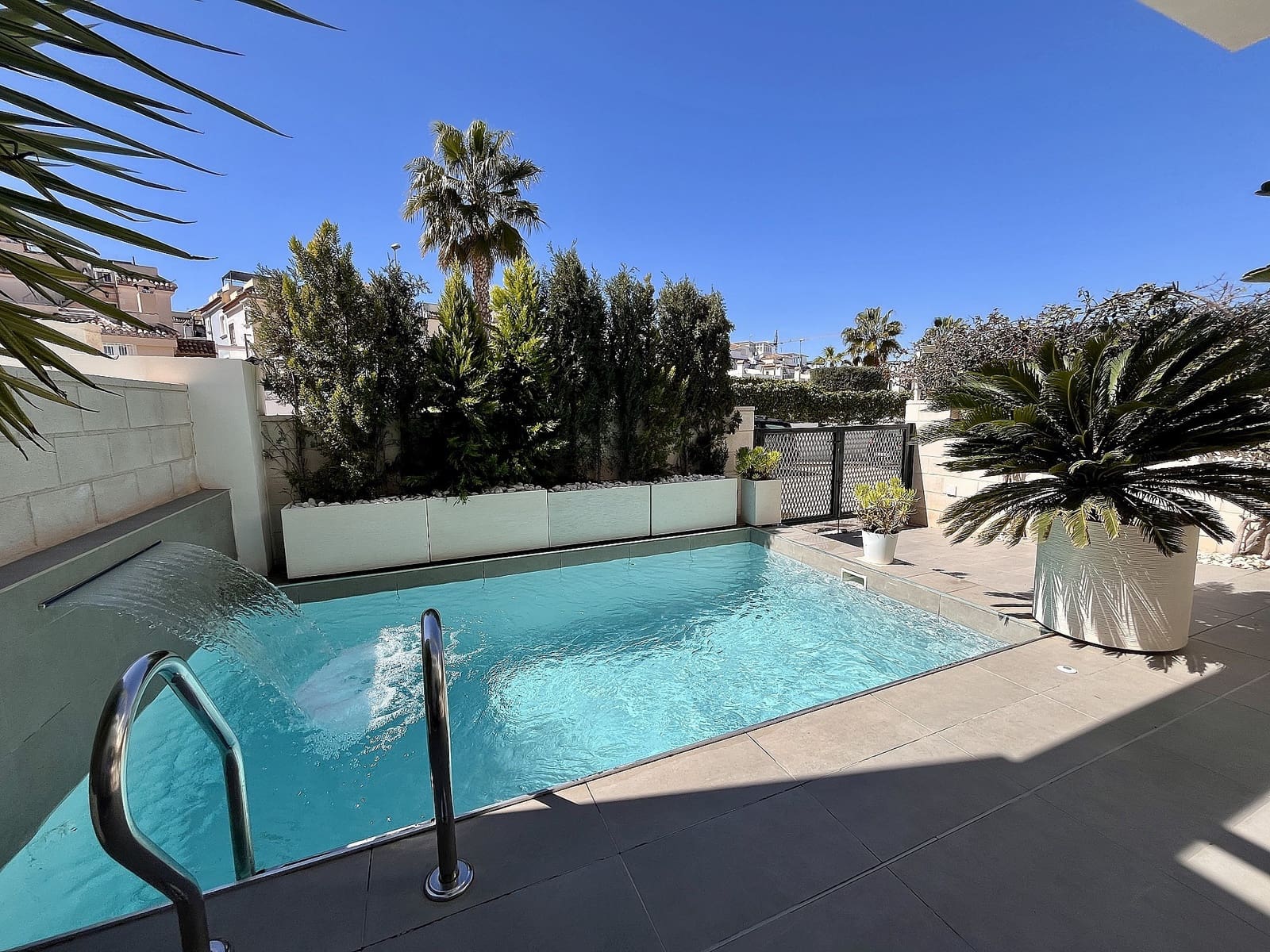 3 sovrum Hus till salu i Villamartin med pool - 350 000 € (Ref: 9578417)