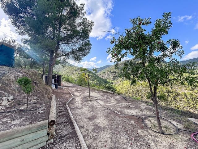 2 quarto Quinta/Casa Rural para venda em Torremanzanas com piscina - 220 000 € (Ref: 9578444)