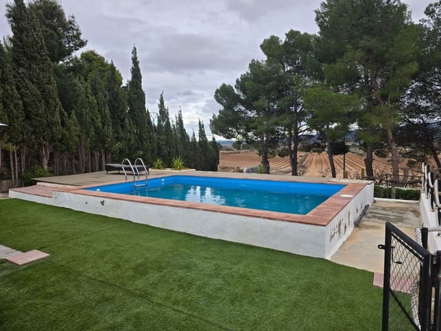 4 chambre Finca/Maison de Campagne à vendre à Yecla avec piscine garage - 194 995 € (Ref: 9581484)