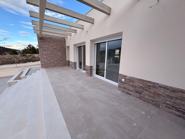 Chalet de 3 habitaciones en Encebras, Pinoso en venta con piscina - 399.995 € (Ref: 9585322)