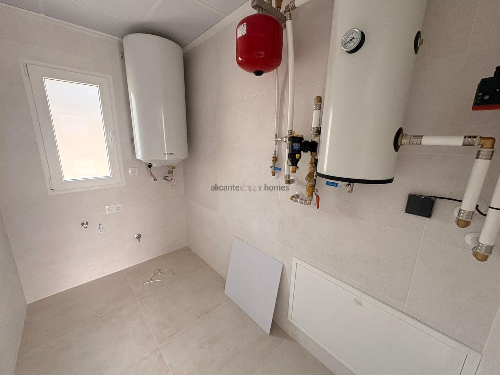 3 quarto Moradia para venda em Pinoso com piscina - 399 995 € (Ref: 9585322)