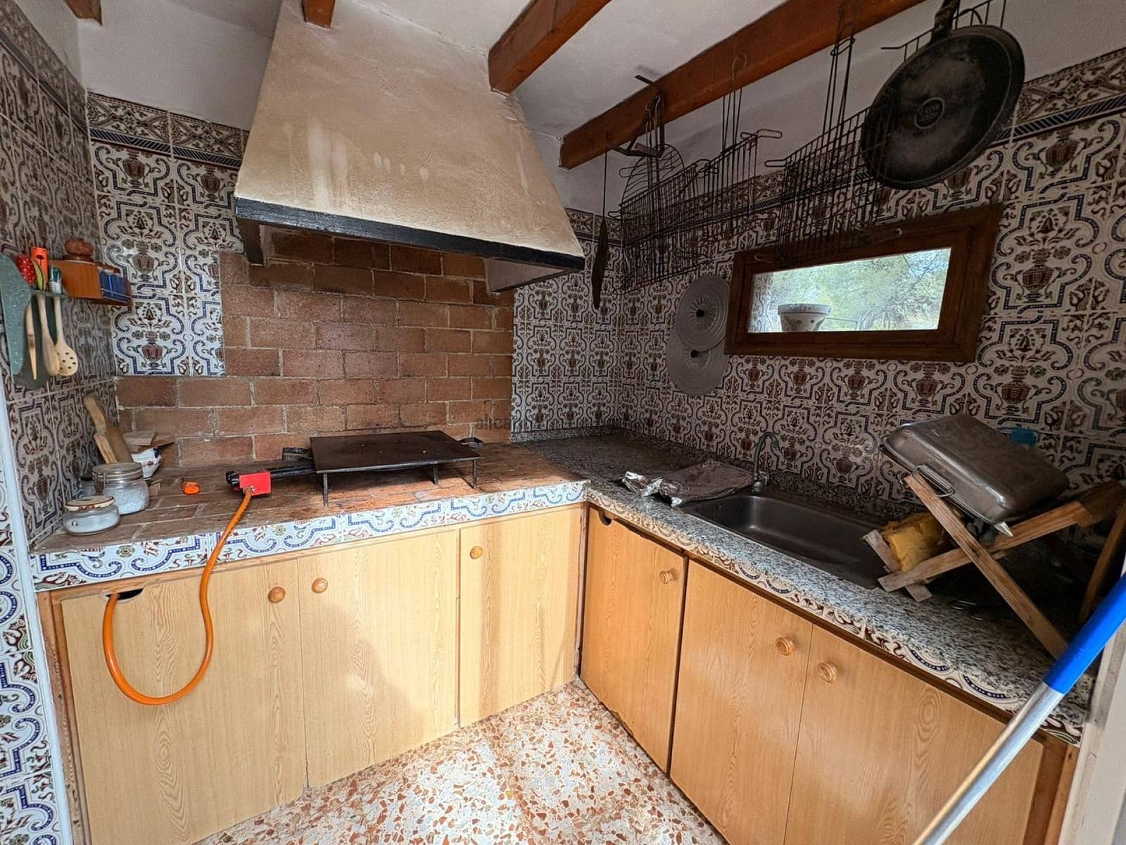 4 soverom Villa til salgs i Sax med svømmebasseng garasje - € 315 000 (Ref: 9590652)