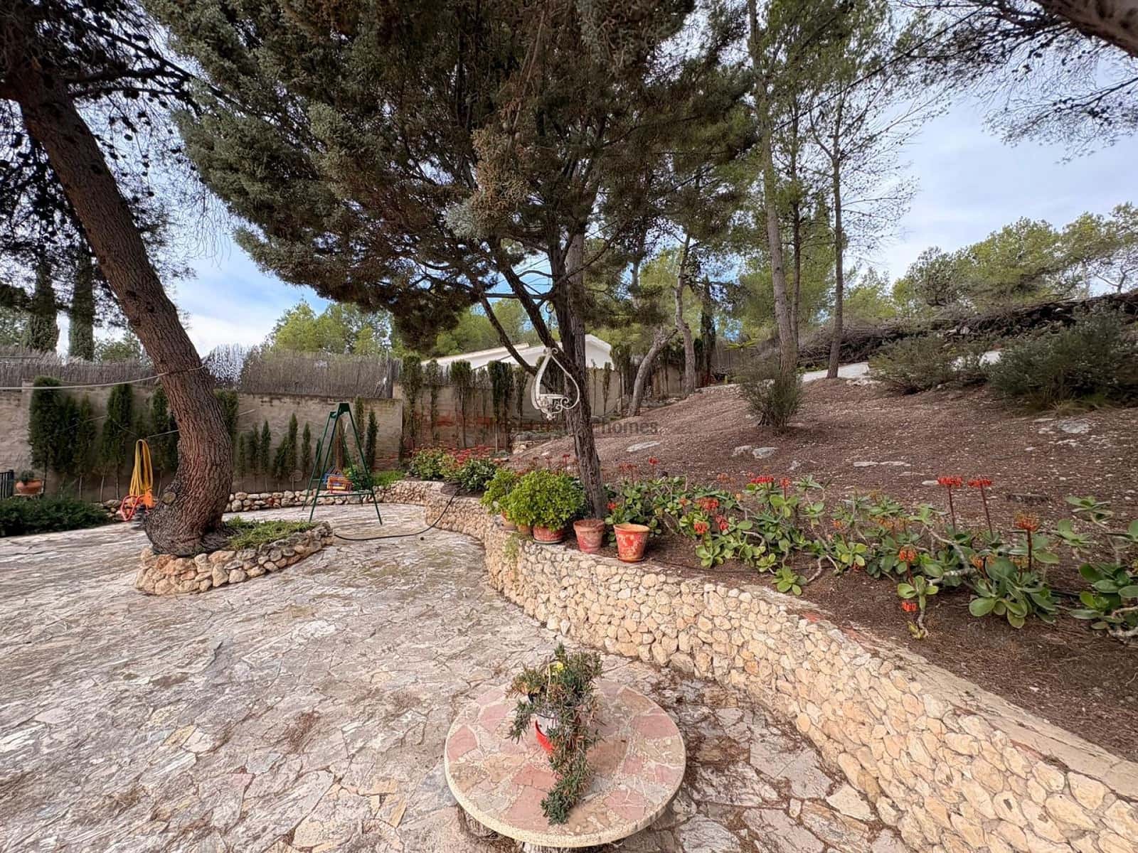 4 soverom Villa til salgs i Sax med svømmebasseng garasje - € 315 000 (Ref: 9590652)