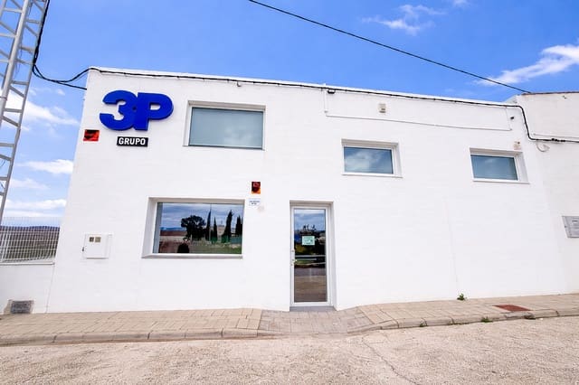 4 makuuhuone Kaupallinen myytävänä paikassa Villena mukana 
autotalli - 226 600 € (Ref: 9594588)