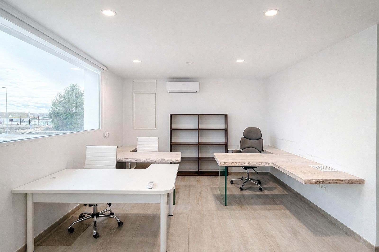 4 makuuhuone Kaupallinen myytävänä paikassa Villena mukana 
autotalli - 226 600 € (Ref: 9594588)