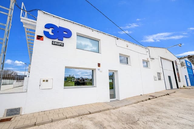 4 makuuhuone Kaupallinen myytävänä paikassa Villena mukana 
autotalli - 226 600 € (Ref: 9594588)