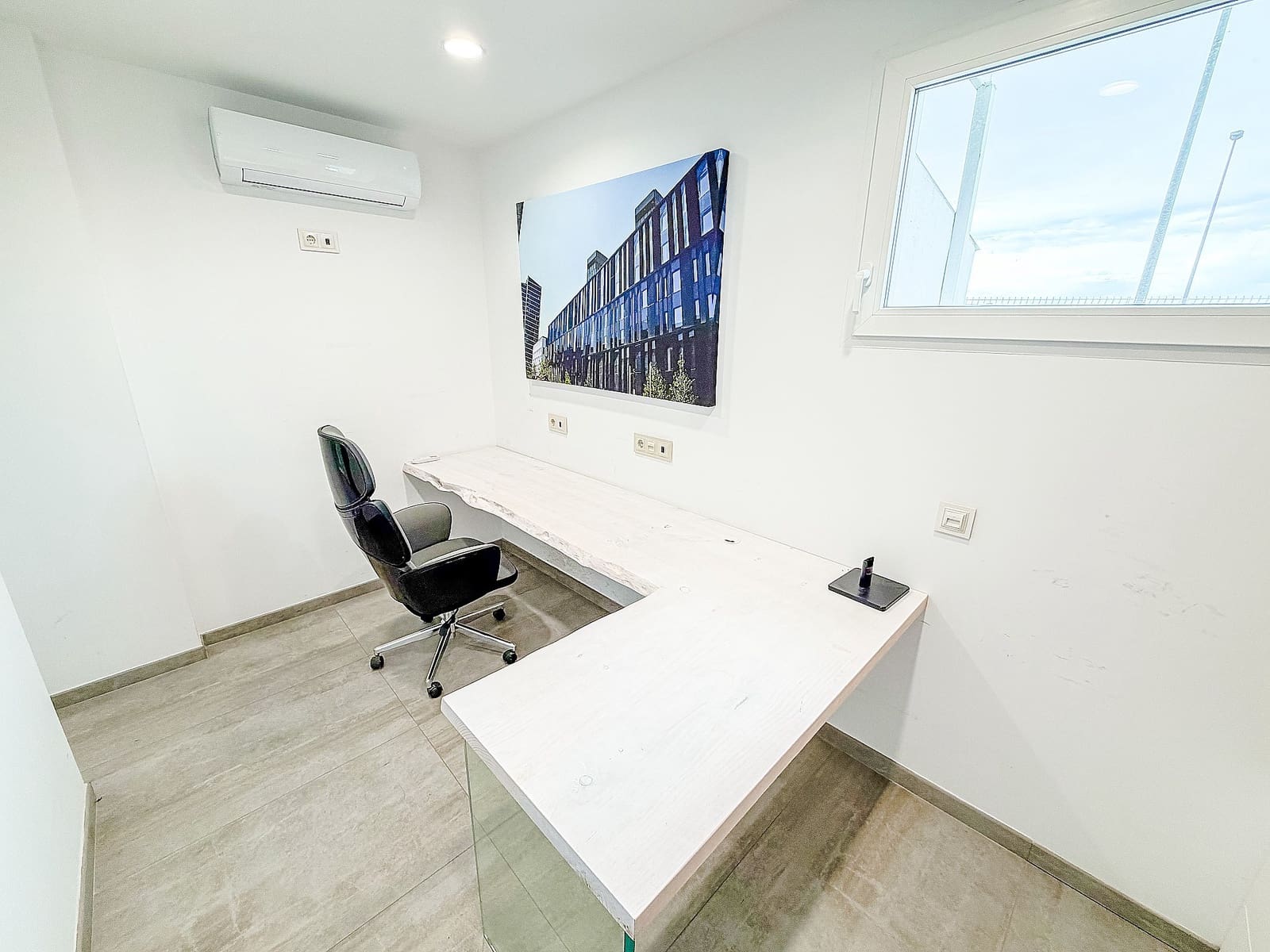 4 makuuhuone Kaupallinen myytävänä paikassa Villena mukana 
autotalli - 226 600 € (Ref: 9594588)