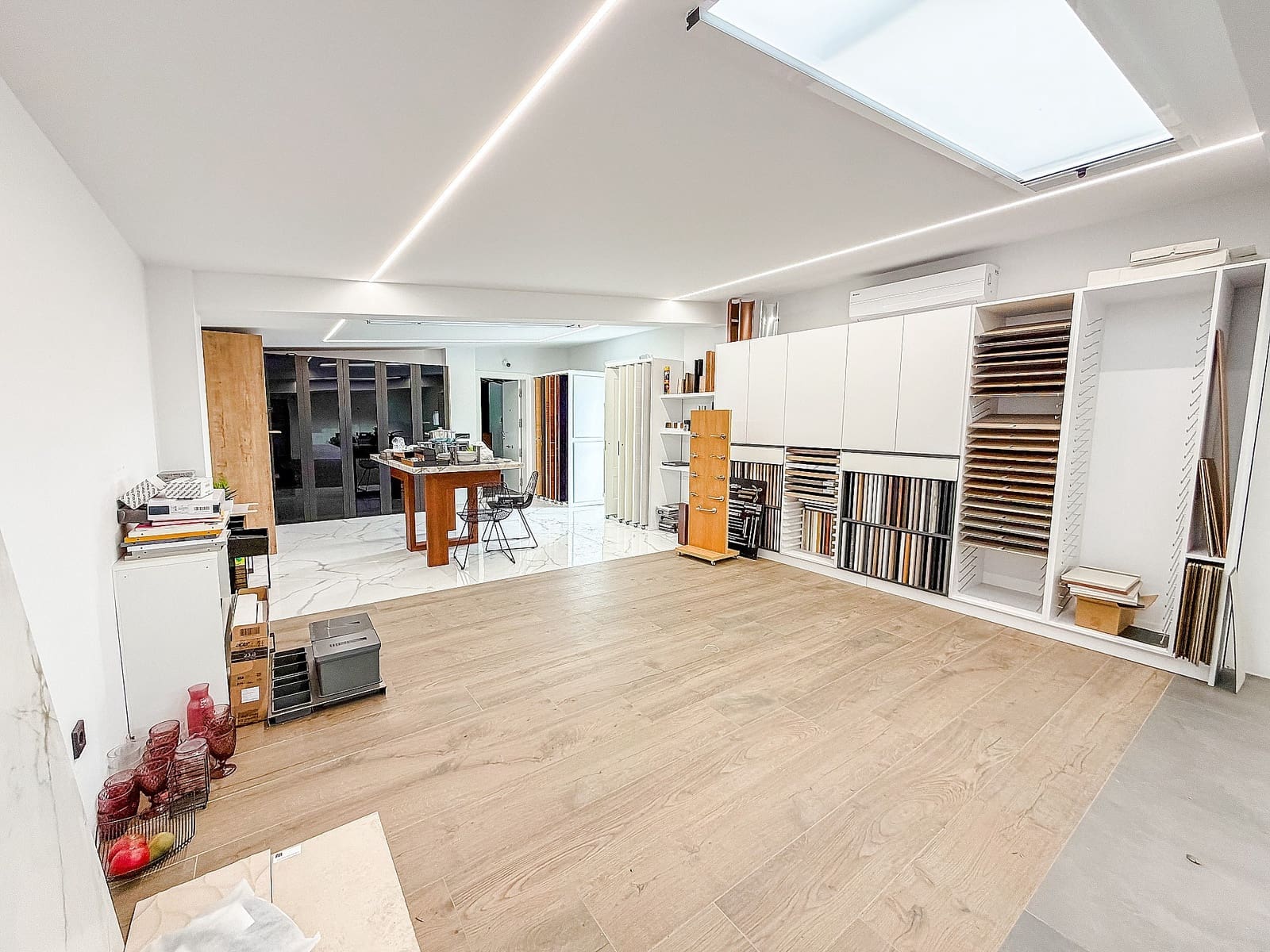 4 makuuhuone Kaupallinen myytävänä paikassa Villena mukana 
autotalli - 226 600 € (Ref: 9594588)