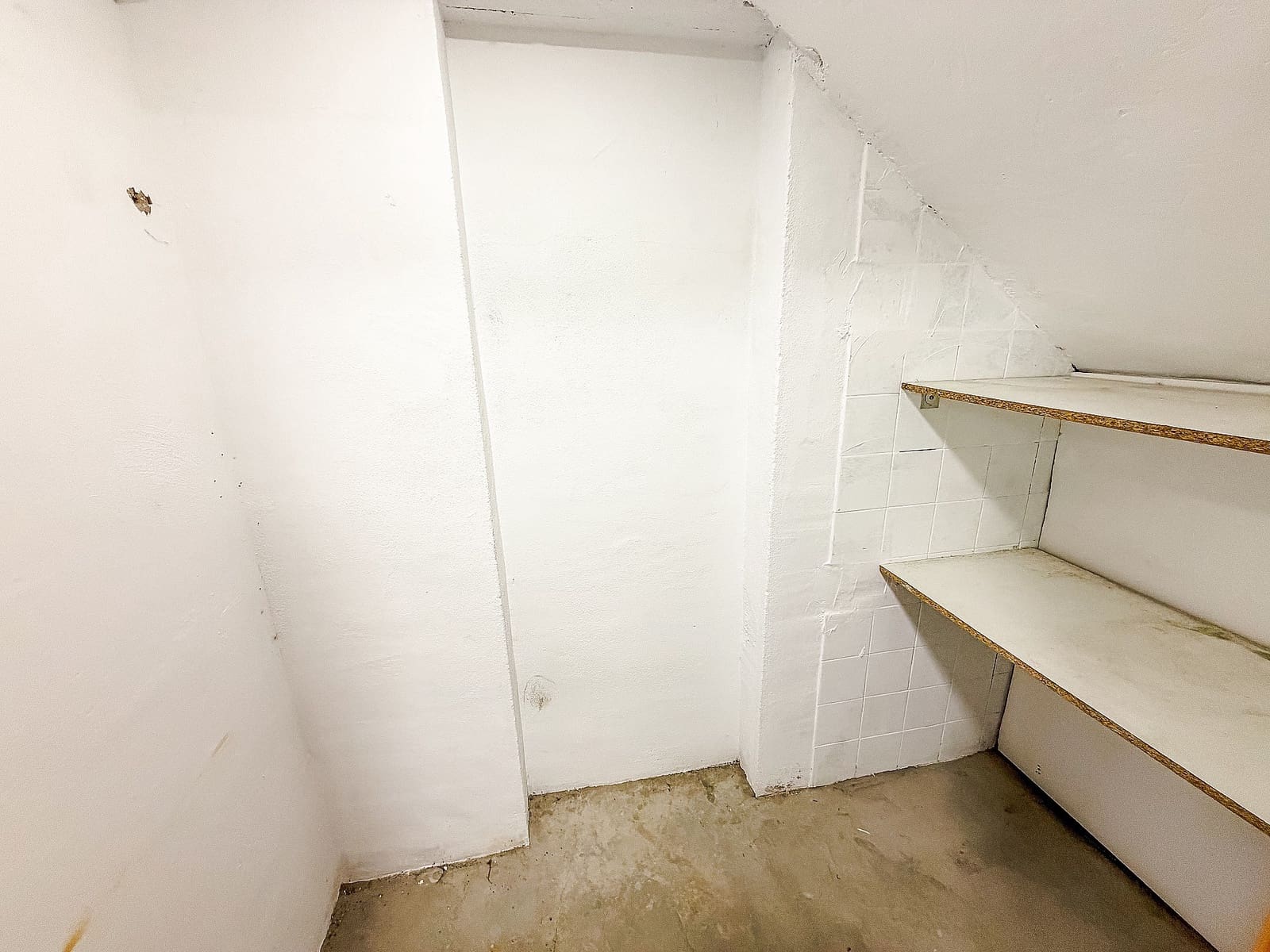 4 makuuhuone Kaupallinen myytävänä paikassa Villena mukana 
autotalli - 226 600 € (Ref: 9594588)