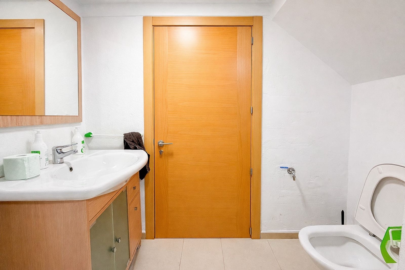 4 makuuhuone Kaupallinen myytävänä paikassa Villena mukana 
autotalli - 226 600 € (Ref: 9594588)