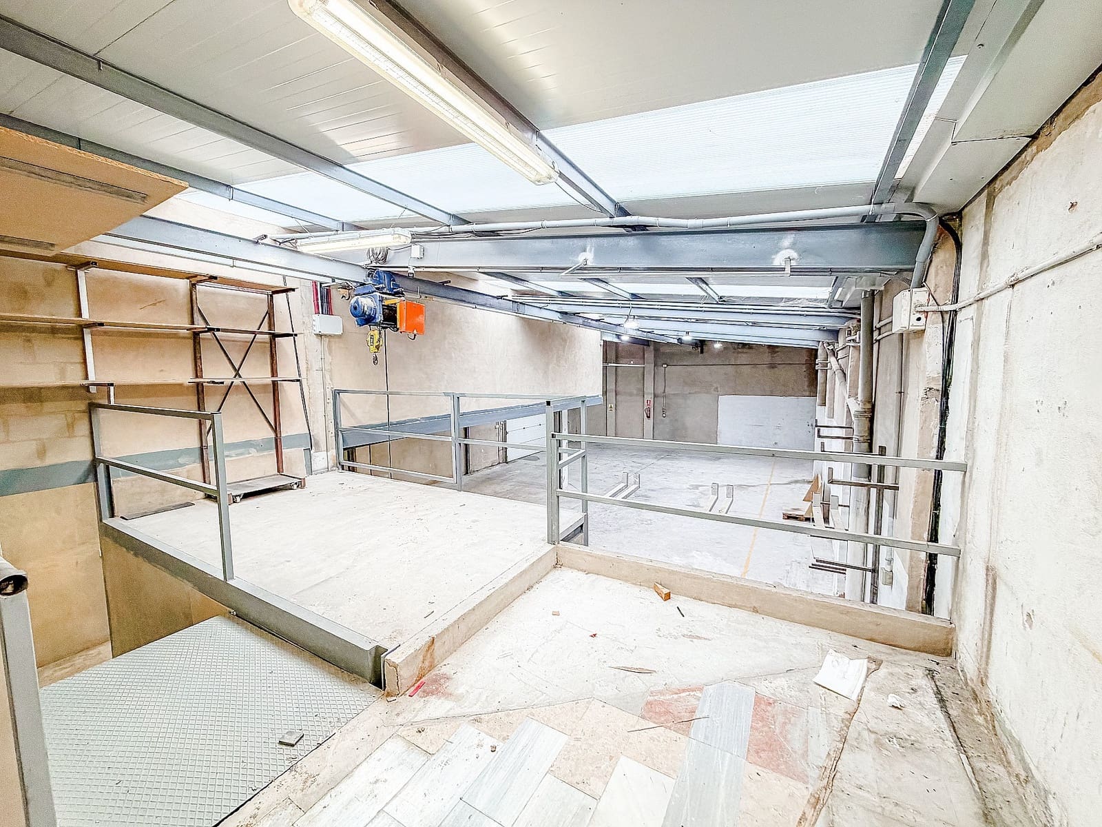 4 makuuhuone Kaupallinen myytävänä paikassa Villena mukana 
autotalli - 226 600 € (Ref: 9594588)