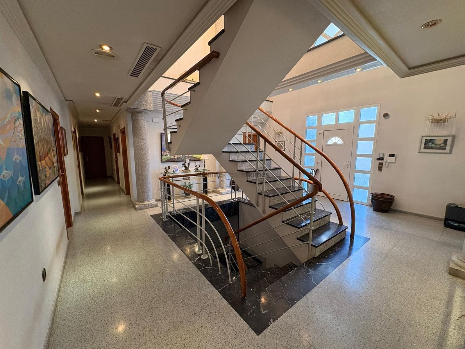 6 soverom Villa til salgs i Sax med svømmebasseng garasje - € 599 995 (Ref: 9598624)