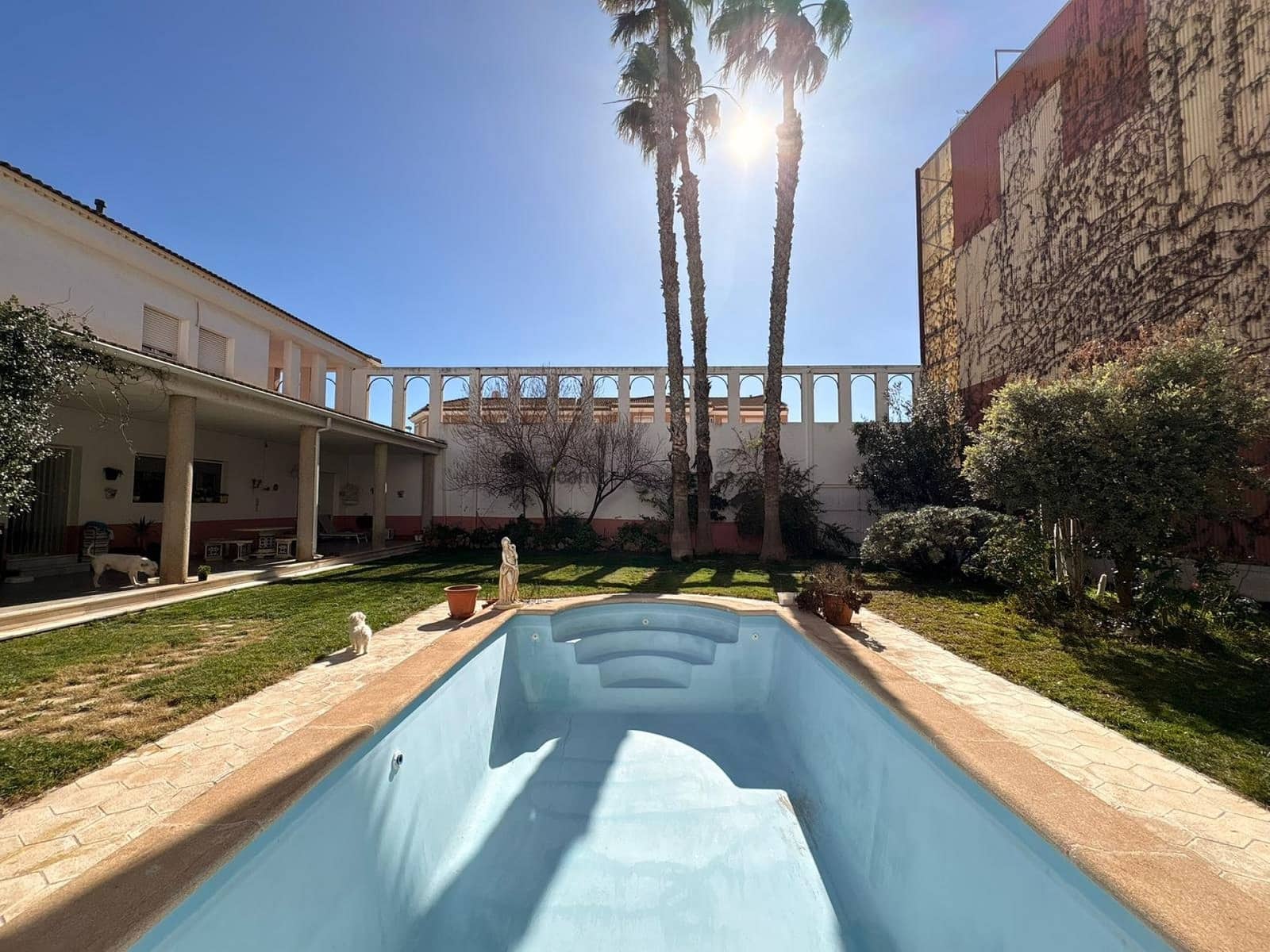 6 soverom Villa til salgs i Sax med svømmebasseng garasje - € 599 995 (Ref: 9598624)