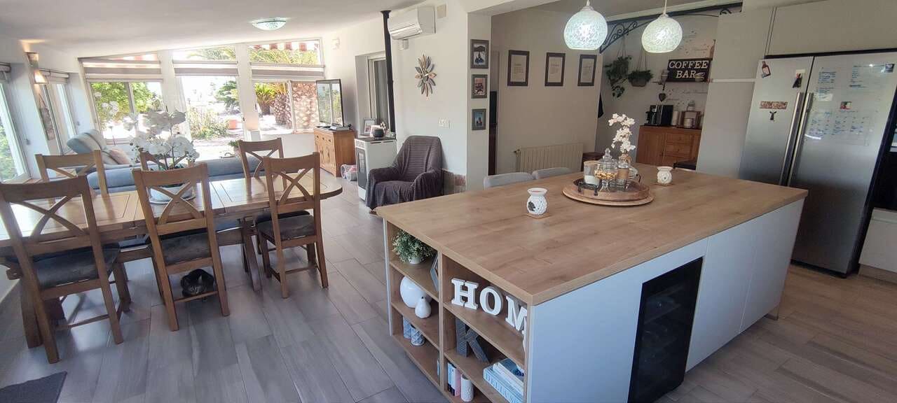 4 soverom Villa til salgs i Sax med svømmebasseng - € 495 995 (Ref: 9598625)