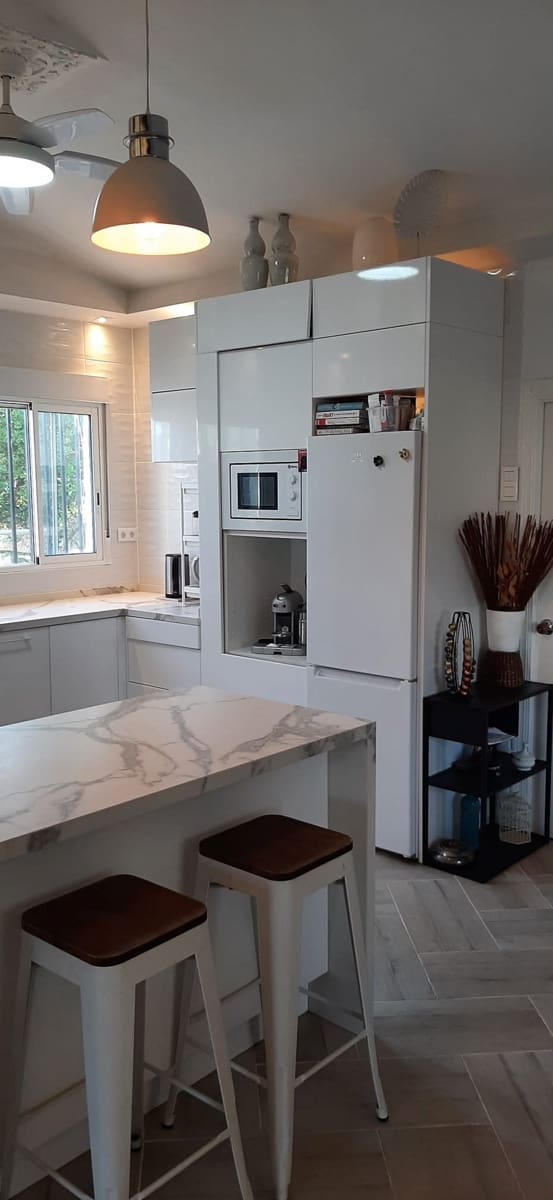 3 slaapkamer Villa te koop in Caudete met zwembad garage - € 257.000 (Ref: 9600914)