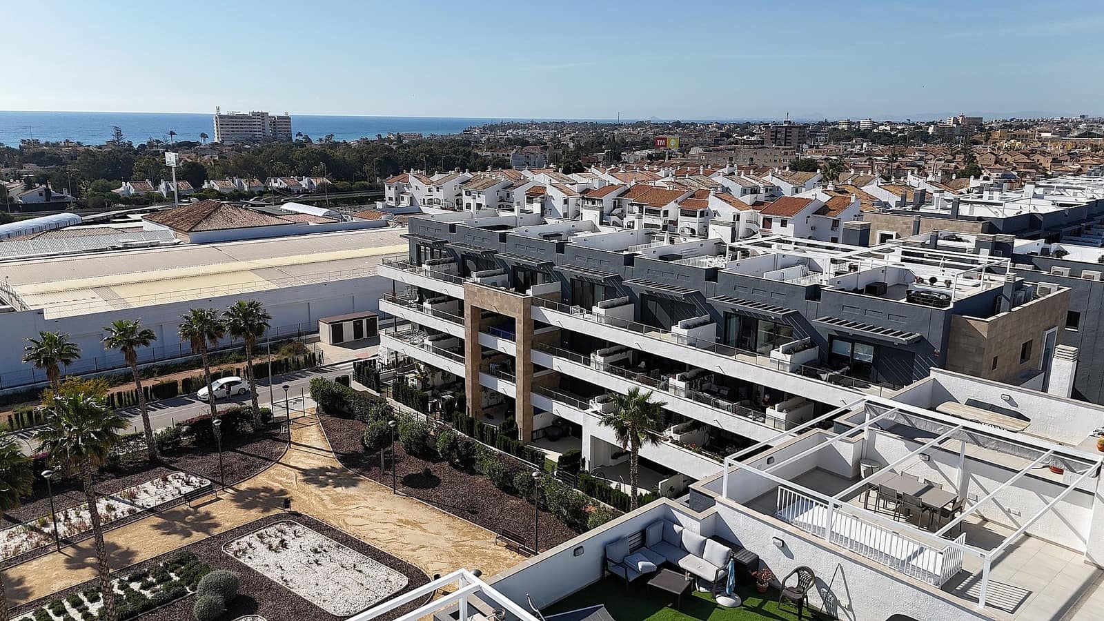 2 quarto Penthouse para venda em Playa Flamenca com piscina garagem - 449 950 € (Ref: 9600934)