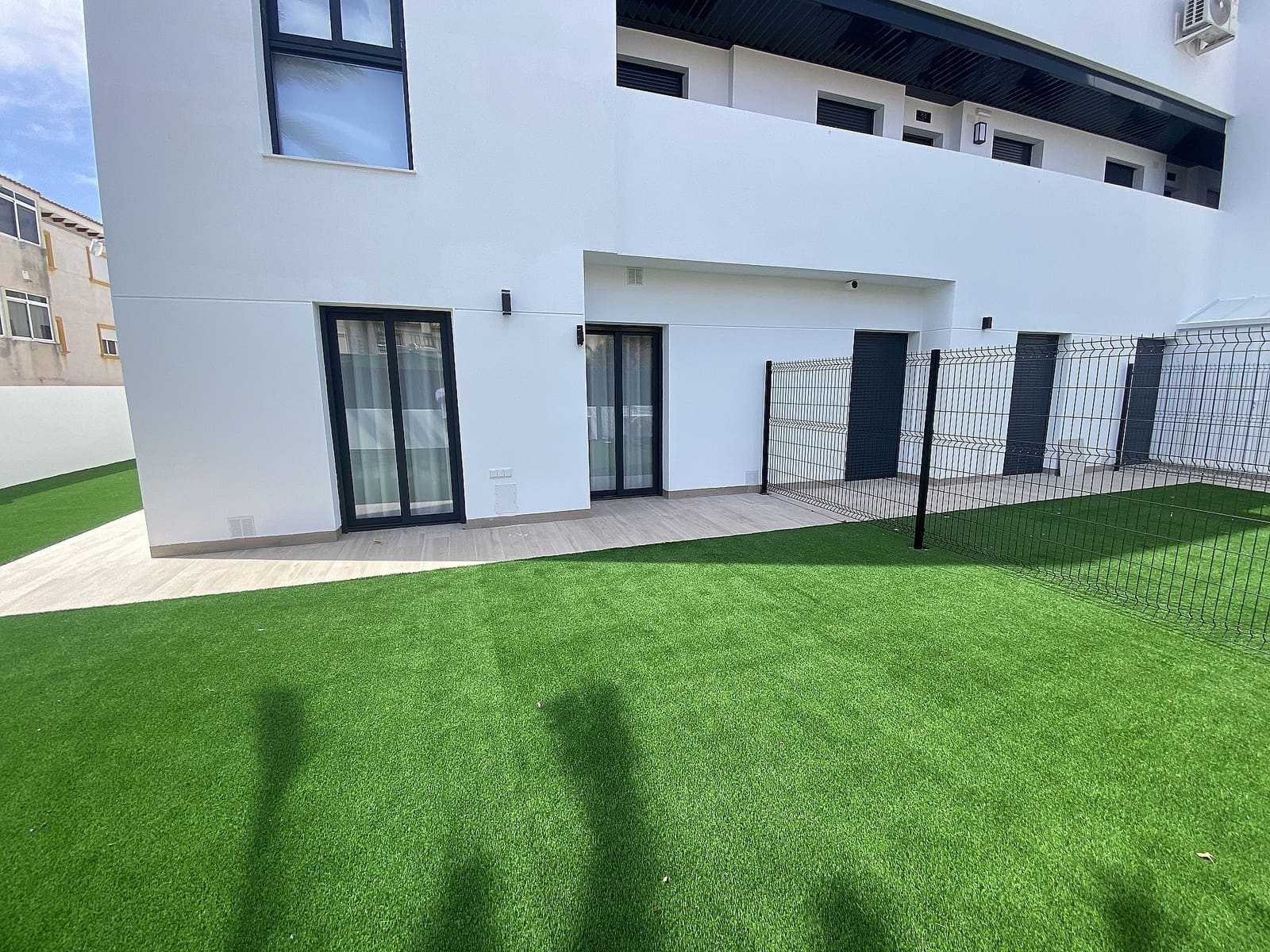 3 quarto Bungalow para venda em Orihuela Costa com piscina - 440 000 € (Ref: 9600951)