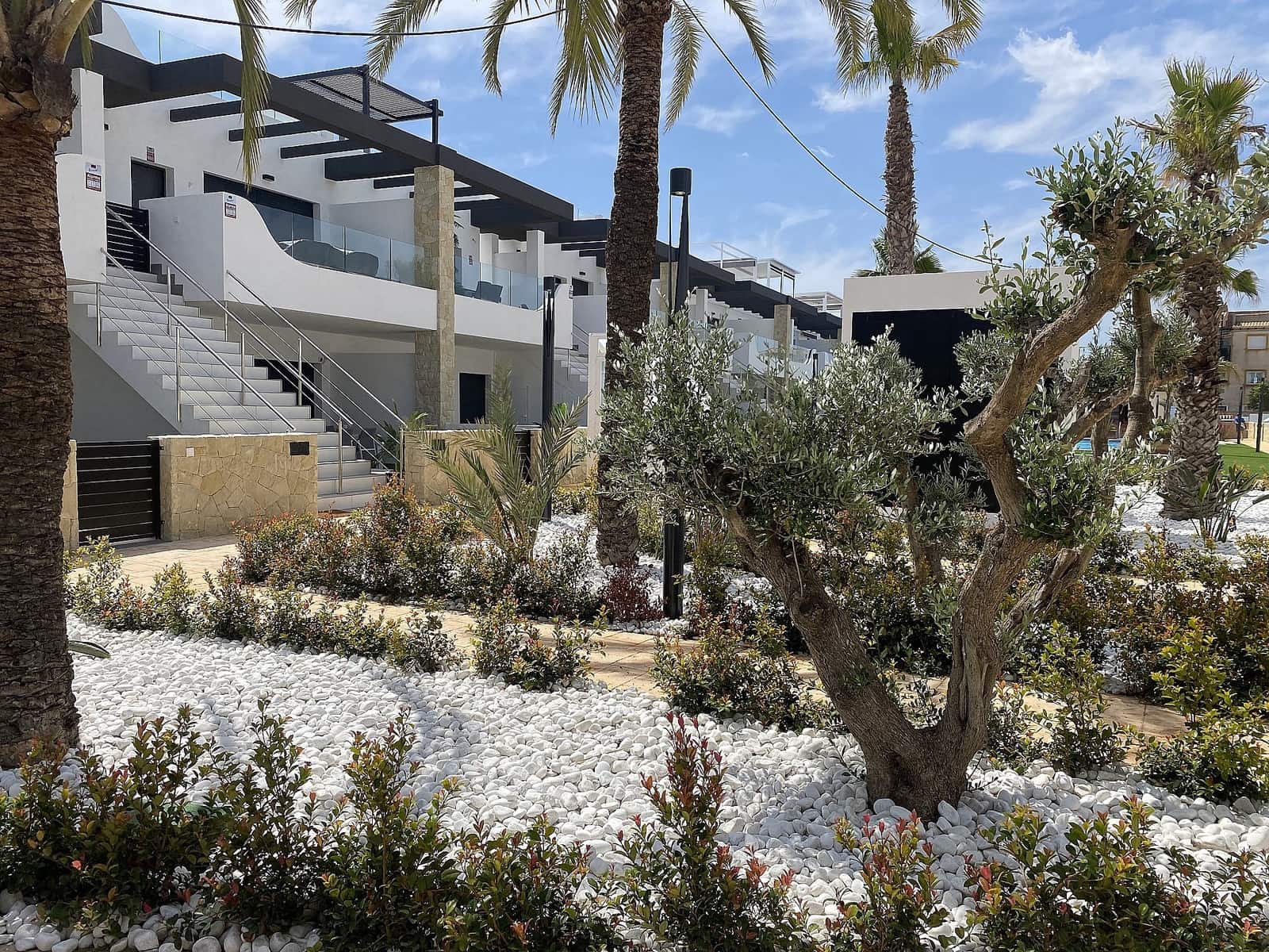 3 quarto Bungalow para venda em Orihuela Costa com piscina - 440 000 € (Ref: 9600951)