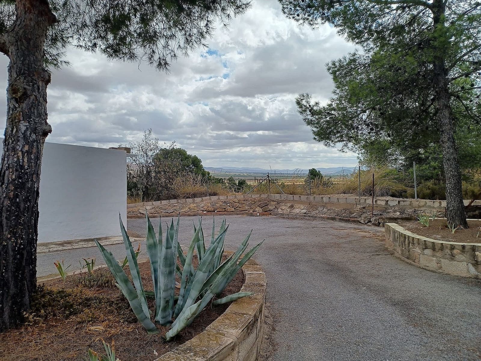 3 sypialnia Finka/Dom wiejski na sprzedaż w Yecla z basenem garażem - 199 995 € (Ref: 9600983)